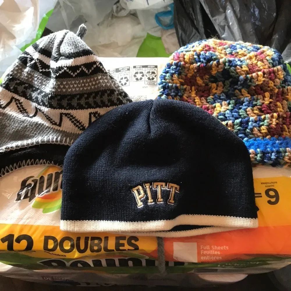 Lot of 3 hats EUC